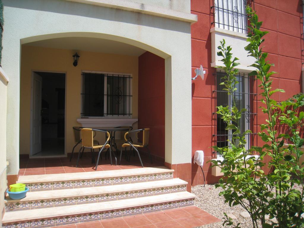 Bungalow Altos De La Bahia Торевьиа Номер фото