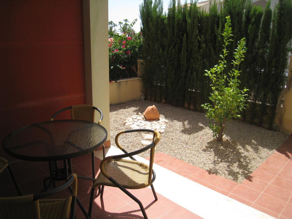 Bungalow Altos De La Bahia Торевьиа Номер фото