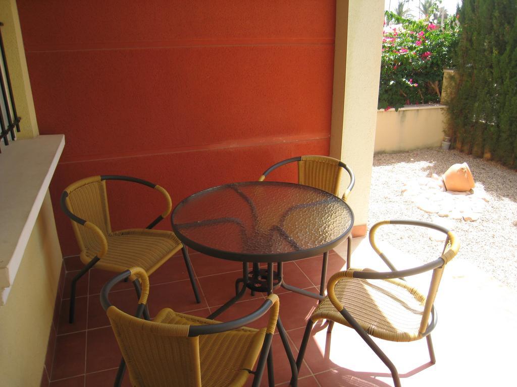 Bungalow Altos De La Bahia Торевьиа Номер фото