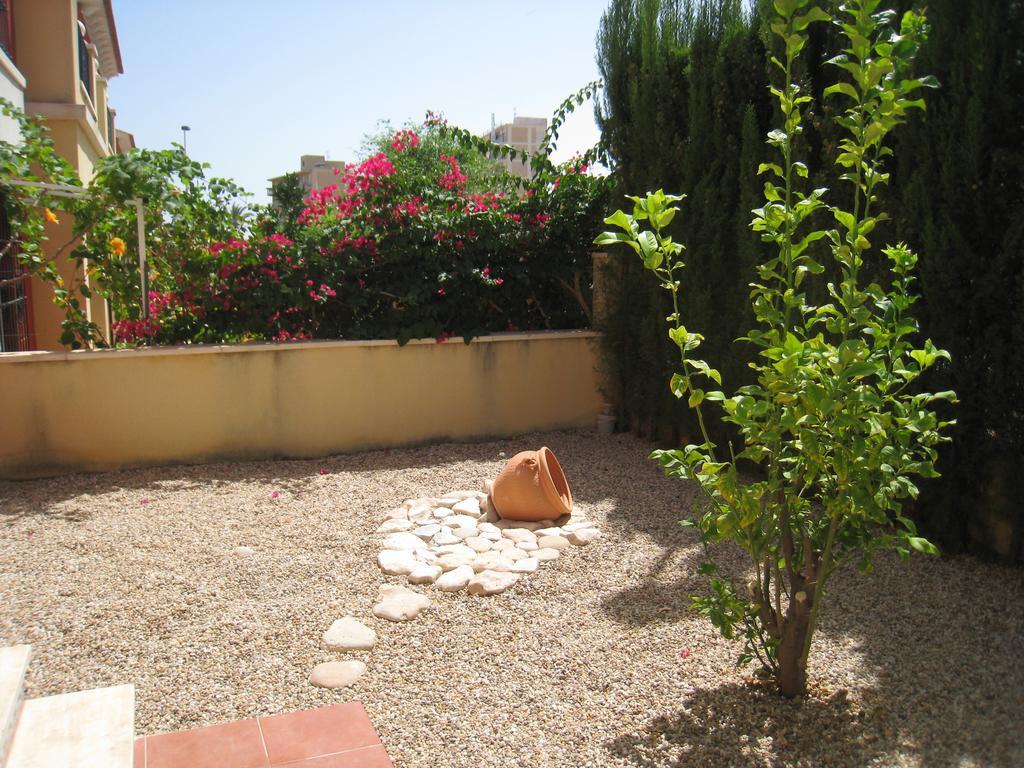 Bungalow Altos De La Bahia Торевьиа Номер фото