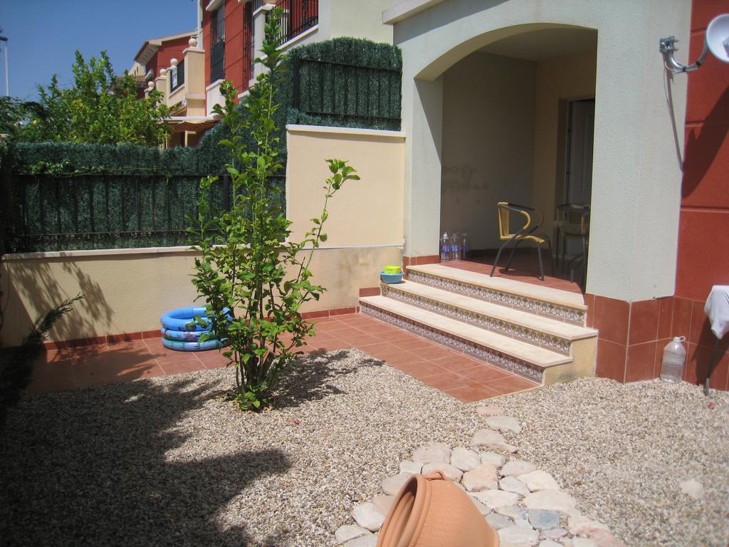 Bungalow Altos De La Bahia Торевьиа Номер фото